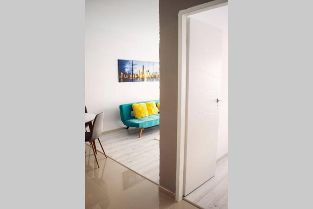 Dream Apartment+Parcare Gratuita Oradea Buitenkant foto